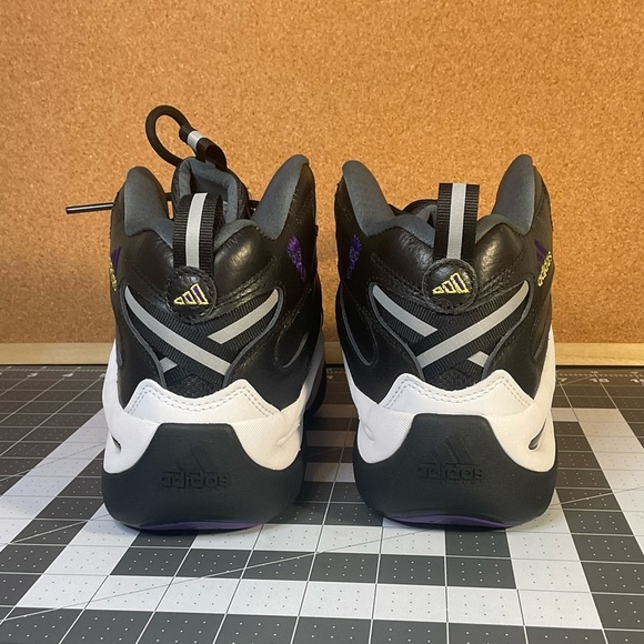 Adidas
Crazy 8
2024 ALL STAR EDITION
NWOT - Picture 3 of 5